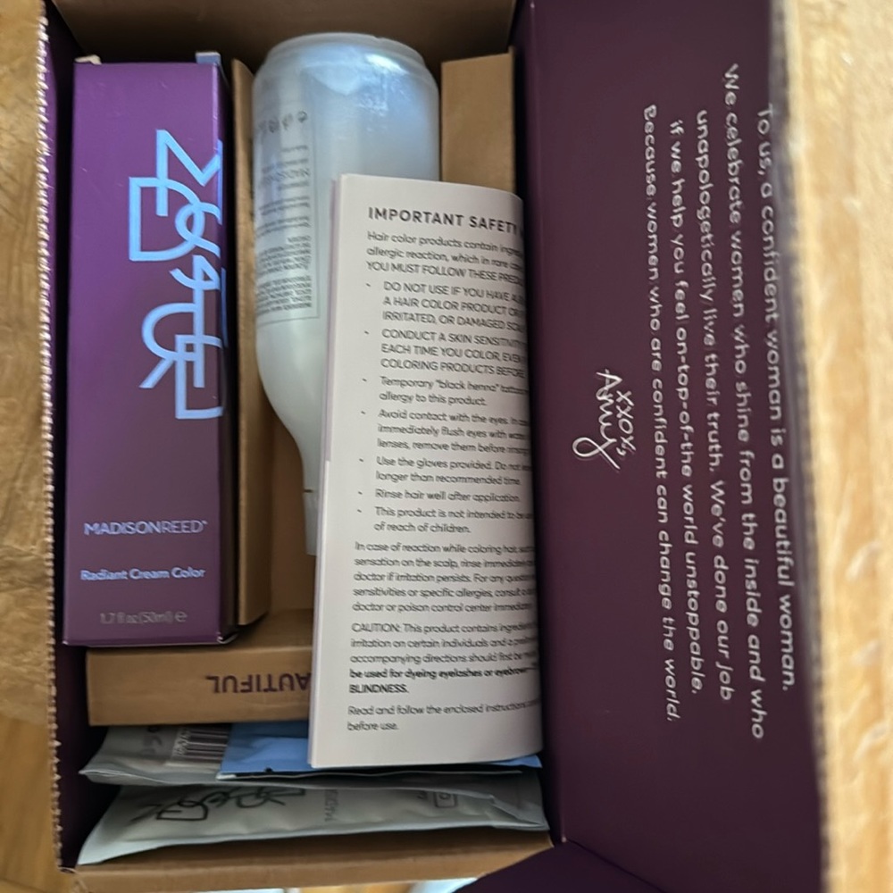 NWT Madison Reed Modena Brown, complete box